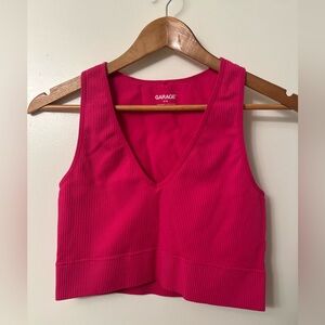 Garage Seamless Ribbed V-Neck Crop Tank - Size Medium